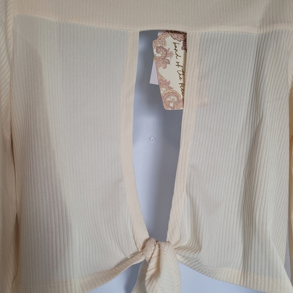 NWT Band Of The Free Cream Ribbed Long Sleeve Tie Back Blouse Women's Size M - Picture 6 of 12